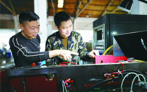 退役军人带领群众在家门口创业