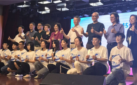 年轻人想创业但是缺少经验，不用怕，来这个夏令营吧