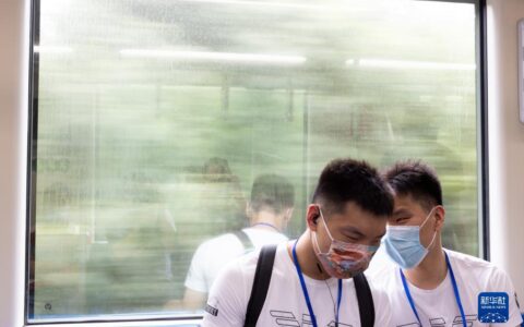 盲人双胞胎的咖啡创业路