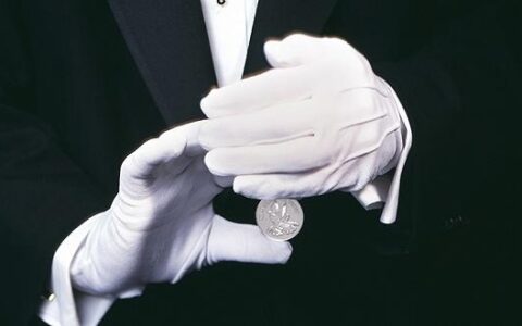 如何拿到12.88亿现金？前北大校长之子的套现腾挪术