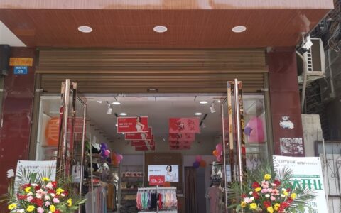 新手开内衣店是加盟好还是自主创业好？让闺秘告诉你