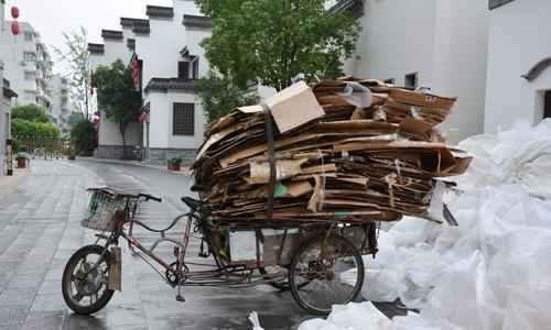在外打工的我们，如果上了年纪没人要可怎么办？试试老家这样创业