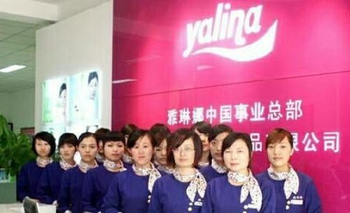 雅琳娜化妆品店加盟品牌前景如何？创业品牌首选