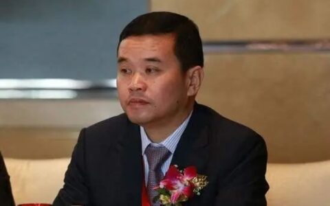 创业板注册制花样造富：17位自然实控人坐拥市值1261亿，21岁在校