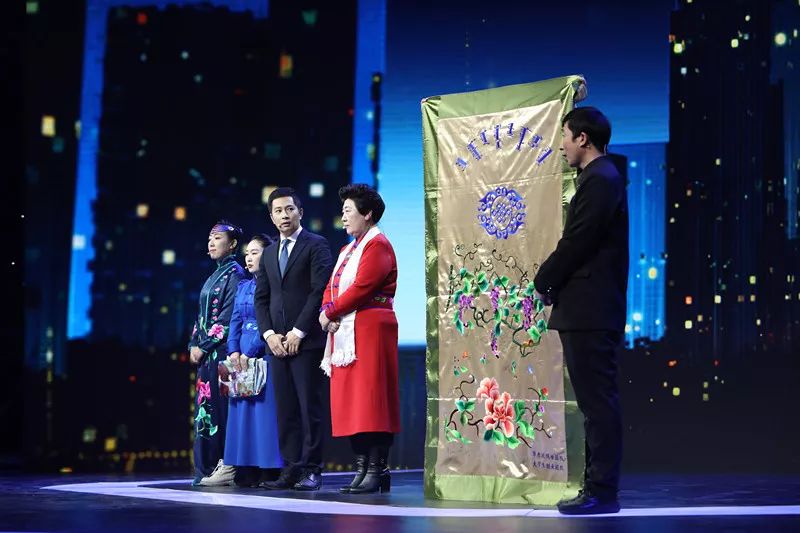 创业姐妹展风采，再现央视大舞台！