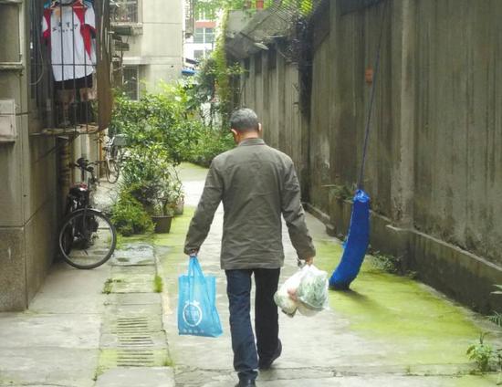 探访成都高考小区 一年租金数万六成住户陪考