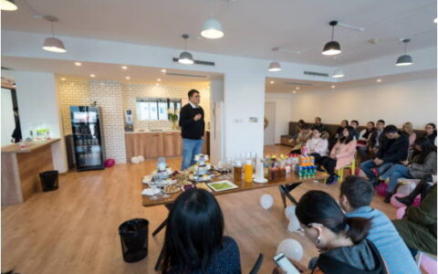 邻客创业服务获评青岛首批市级双创示范基地