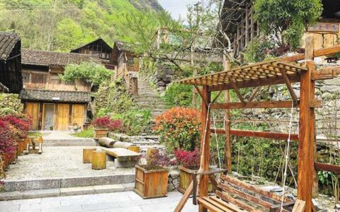 村寨旅游引回村民创业忙