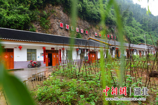 湖北恩施市：易地扶贫搬迁创业新生活