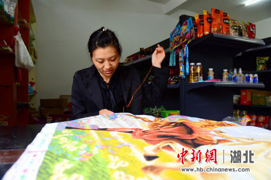 湖北恩施市：易地扶贫搬迁创业新生活