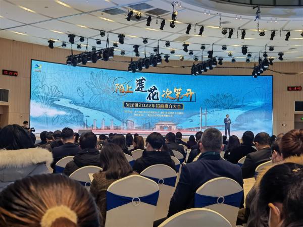 因为一个原因，她选择回到上海的江边小镇创业，如今公司营收已超
