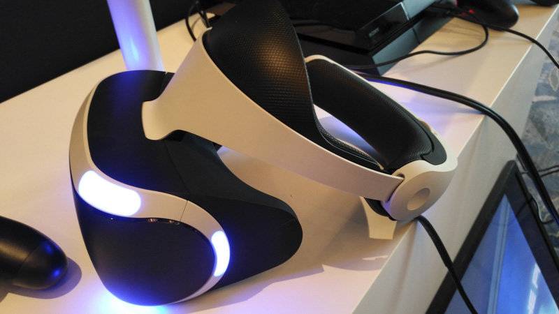 用PS VR玩了一局游戏，让我对VR创业多了三分怀疑