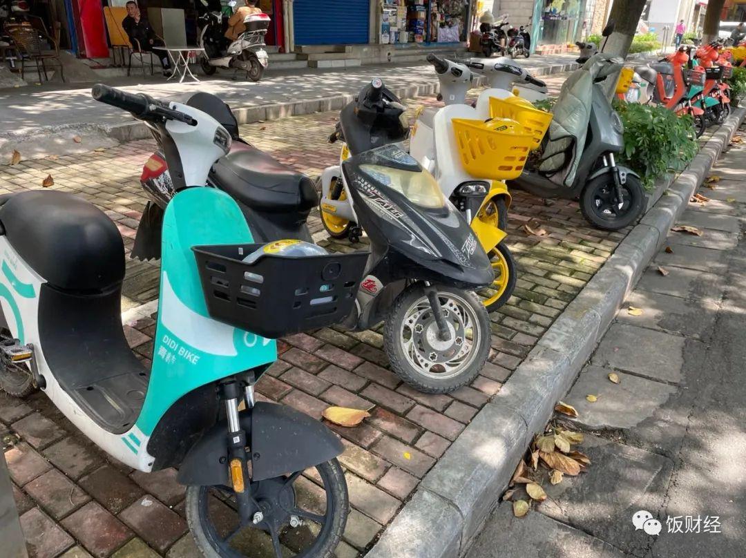 车轮上的温暖相遇：那些藏在共享出行里的人间烟火