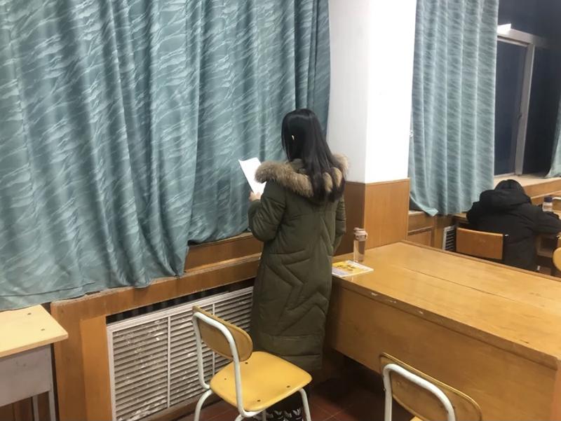 深夜自习室里的留学梦：一场跨越语言与文化的修行