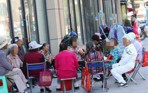 银丝岁月里的温暖守护：探寻新时代养老的多元可能