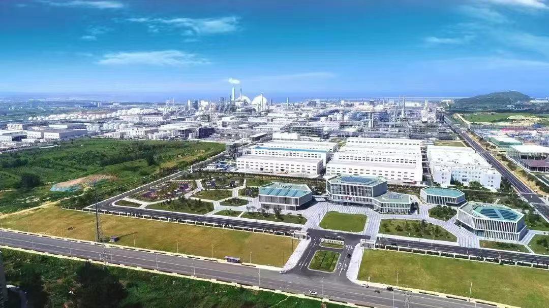 化工产业：支撑现代文明的核心力量与发展路径