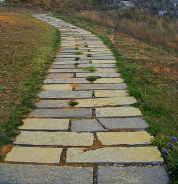石板路上的风与光：一场跨越滇西的慢旅行