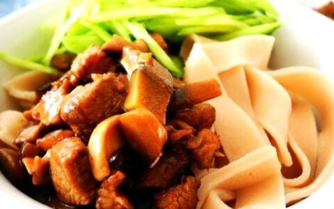 舌尖上的光阴：藏在烟火里的风味记忆