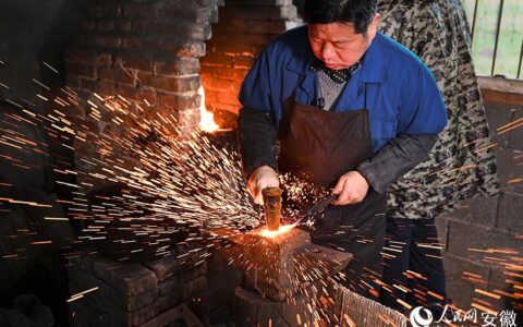 锻打与代码：制造文明的迭代密码