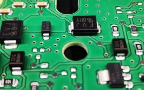 焊锡微光里的生命密码：那些藏在 PCBA 板上的时光故事