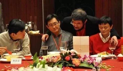 饭桌上的江湖：那些让人笑出眼泪的干饭奇遇记