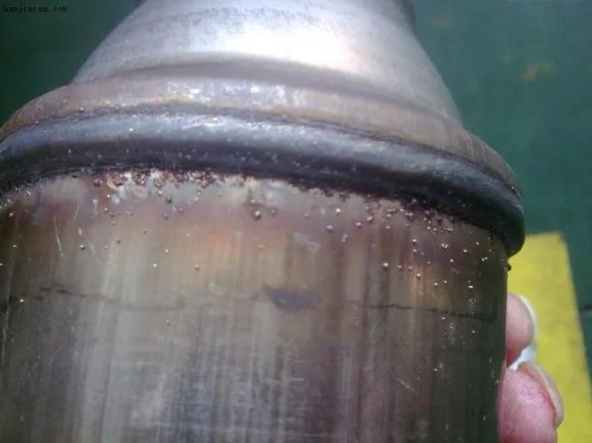 CO2气体保护焊焊接飞溅对比图