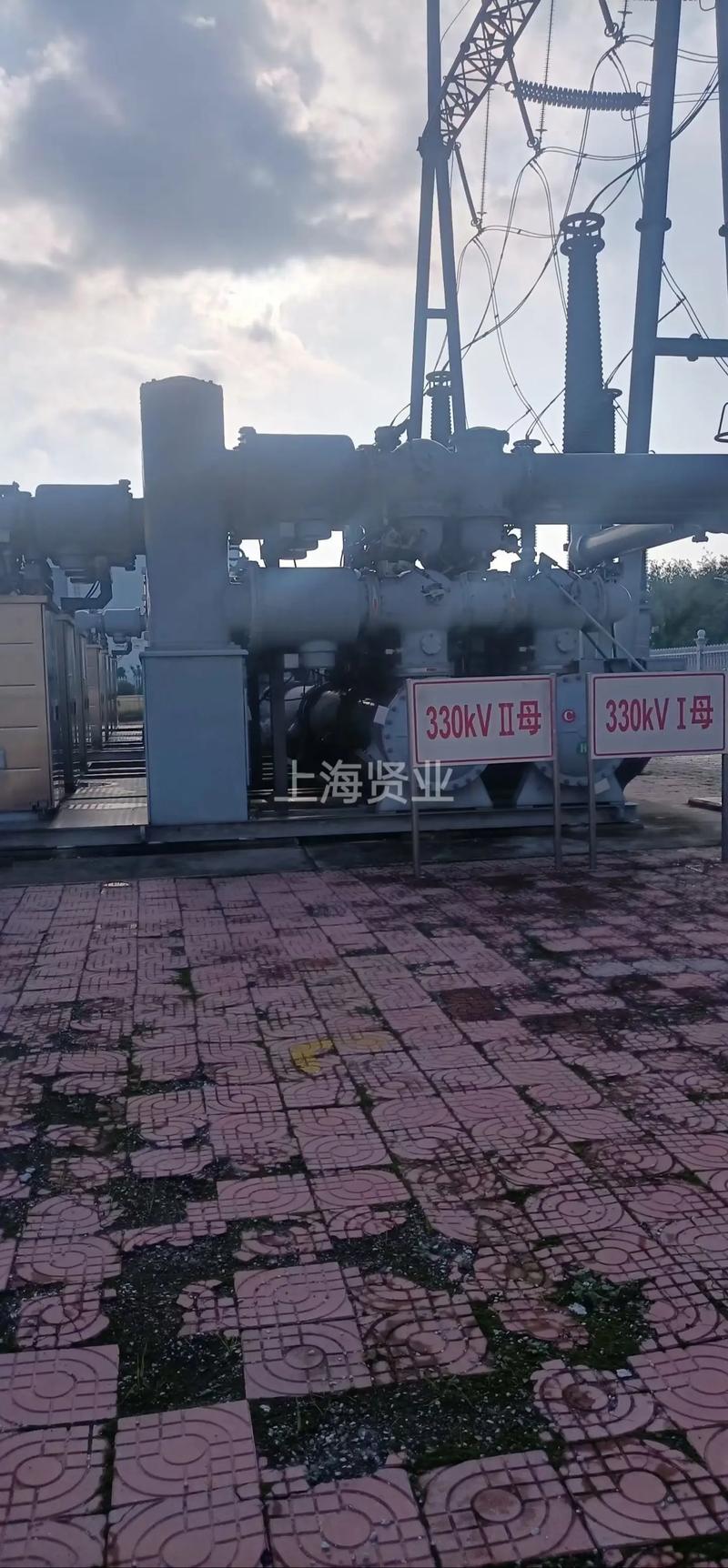 化工厂无线振动传感器安装现场图