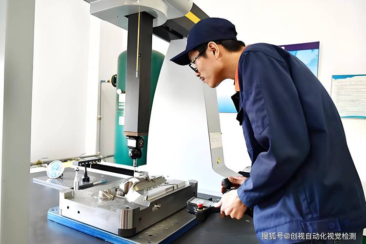 冲压模具调试现场老师傅检测缺陷
