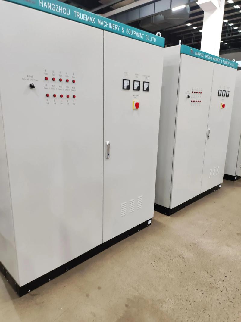 工业永磁同步电机与变频器集成控制柜安装实拍