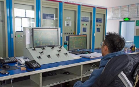 分布式控制系统（DCS）正在被边缘化？不，它才是智能工厂的神经中枢