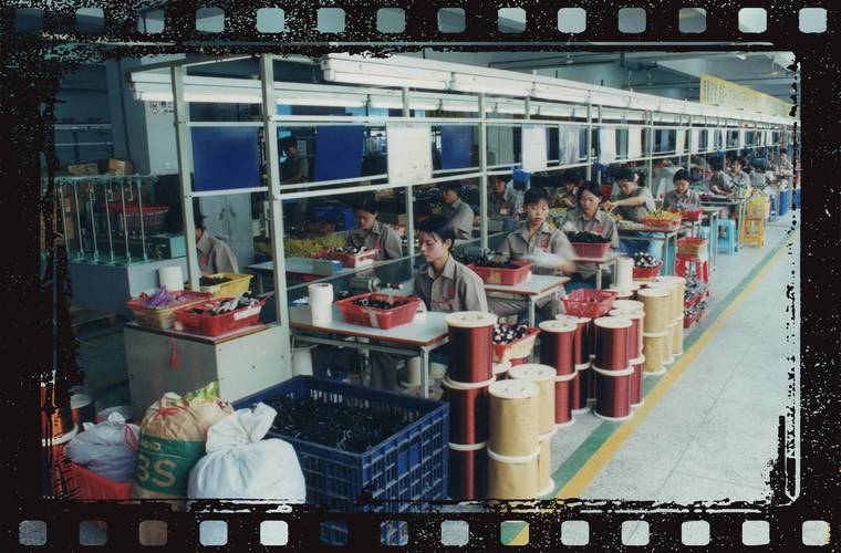 80年代早期CIM车间笨重终端照片