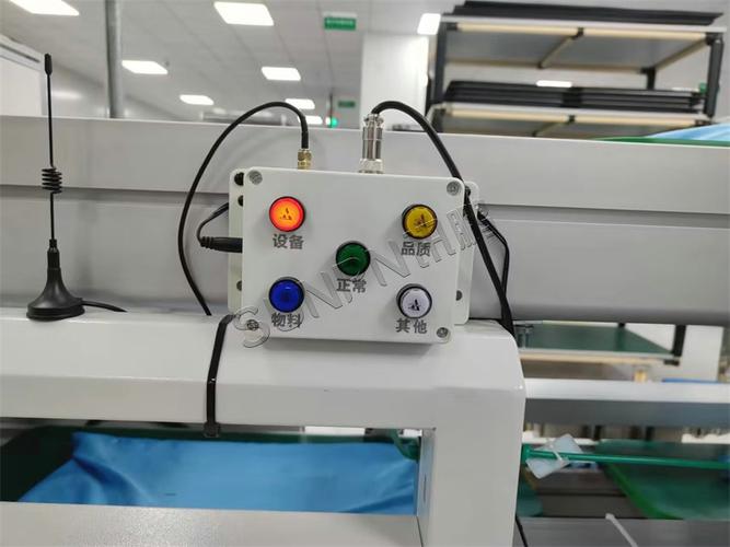电子厂SMT车间安灯按钮实拍